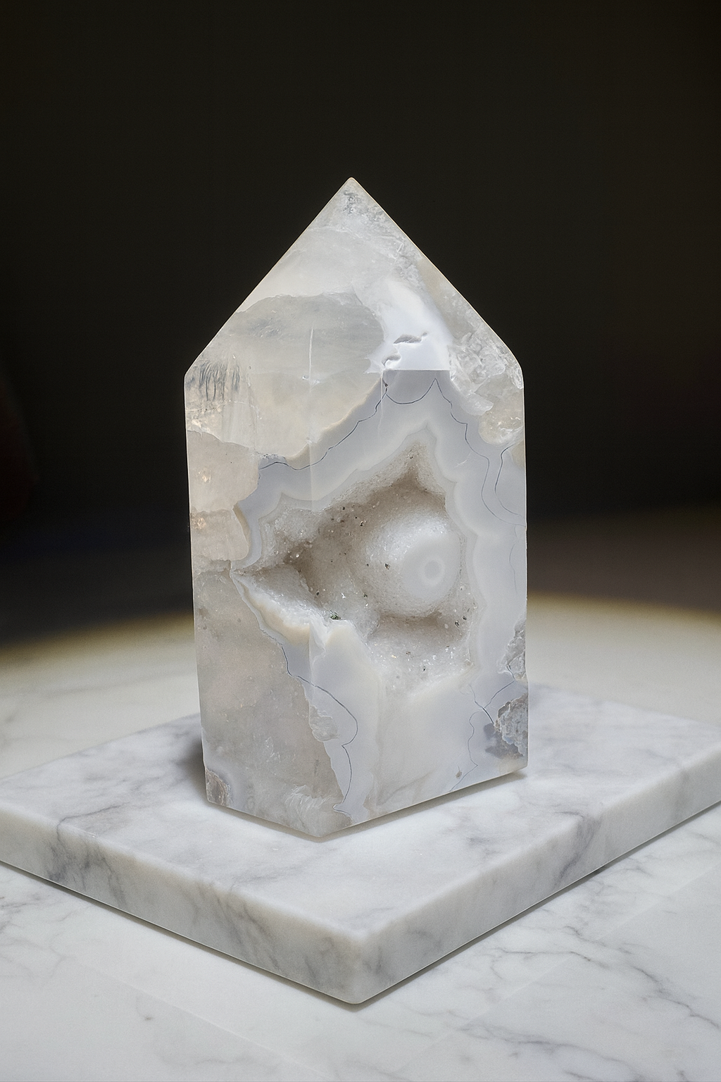 Achat-Spitze 7 cm Weiss-Blau – Brasilien | UNIQUE CRYSTALS