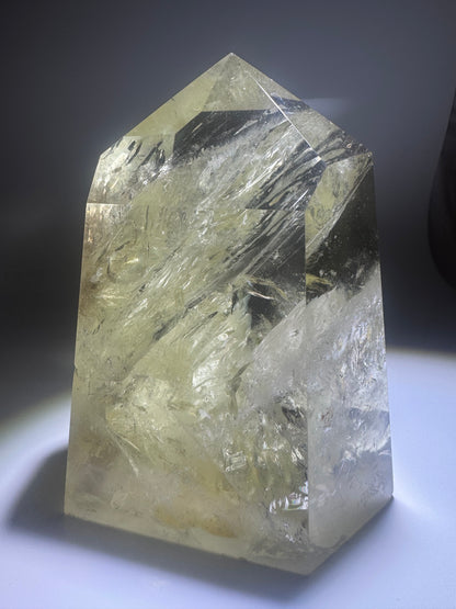 Bezaubernder Citrin  - 12.5cm, 941g