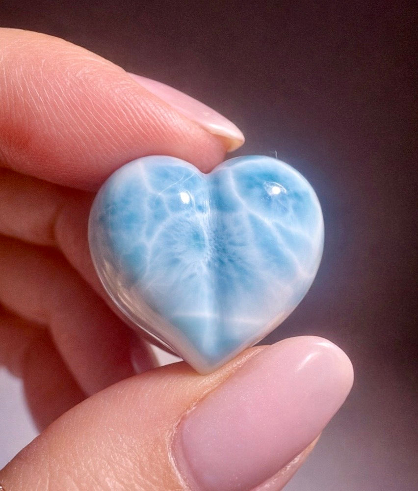 Larimar Herz Handarbeit – Karibischer Edelstein 2 cm, 7 g