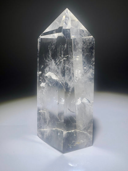 Bergkristall Spitze aus Brasilien 10 cm – Kristall kaufen Schweiz
