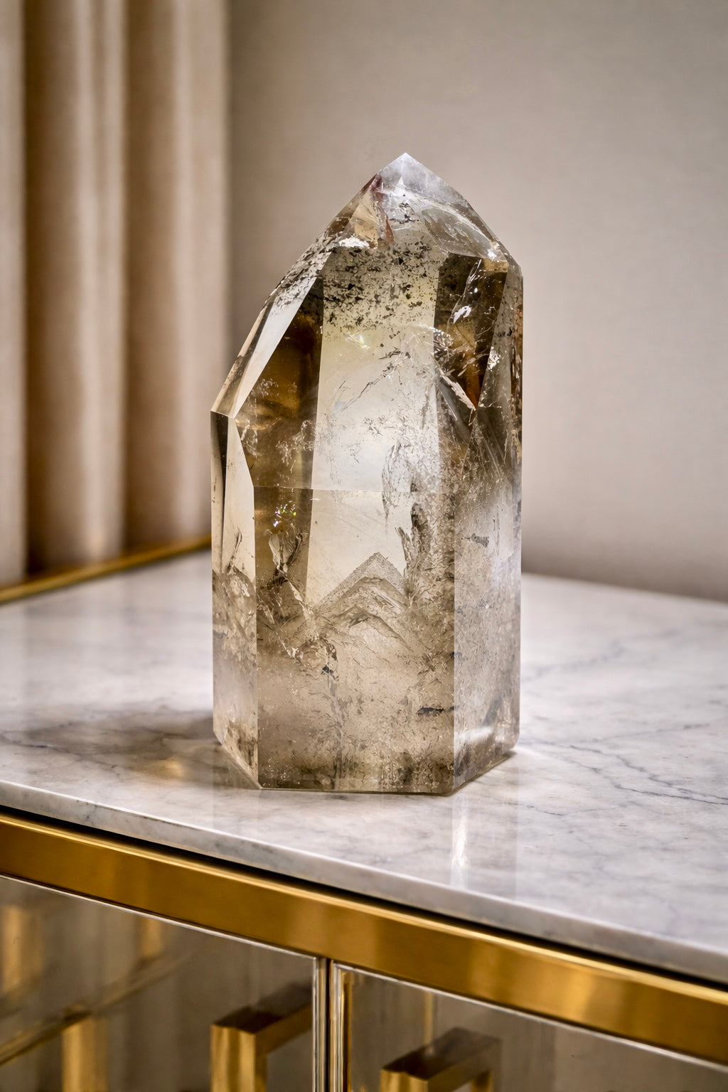 Rauchquarz Lemurian-Spitze mit Phantomen – 15.5 cm, 1.28kg AAA Qualität aus Brasilien