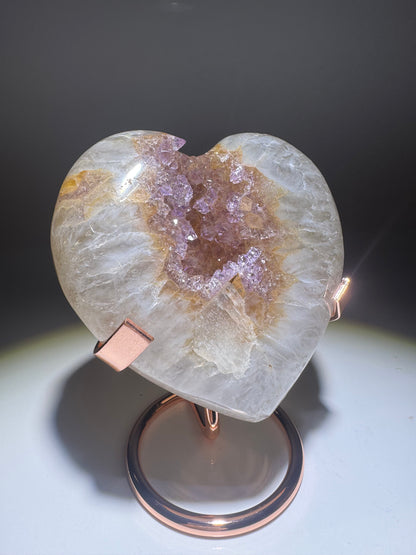 Bezauberndes rosa Rainbow Amethyst Herz aus Uruguay - 9cm, 400g