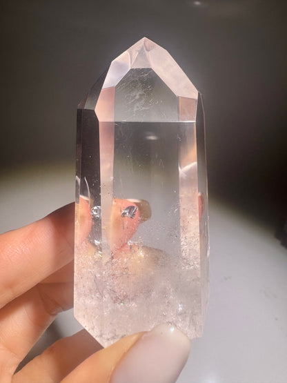 Sehr klare Bergkristall Spitze - 7cm, 114g