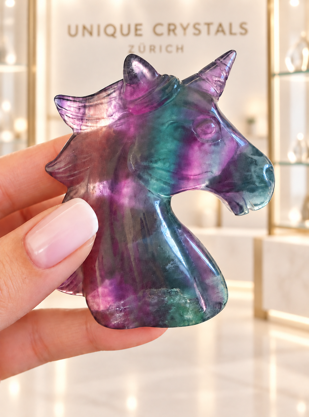 Fluorit Einhorn 7 cm – handgefertigte Kristallfigur für Klarheit & Fokus ✨