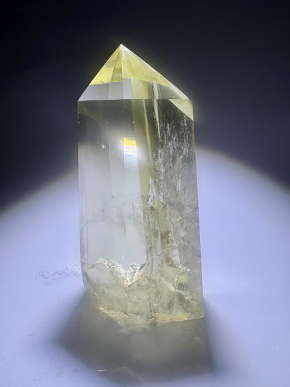 Citrine Point (extra clear) - 9cm, 221g