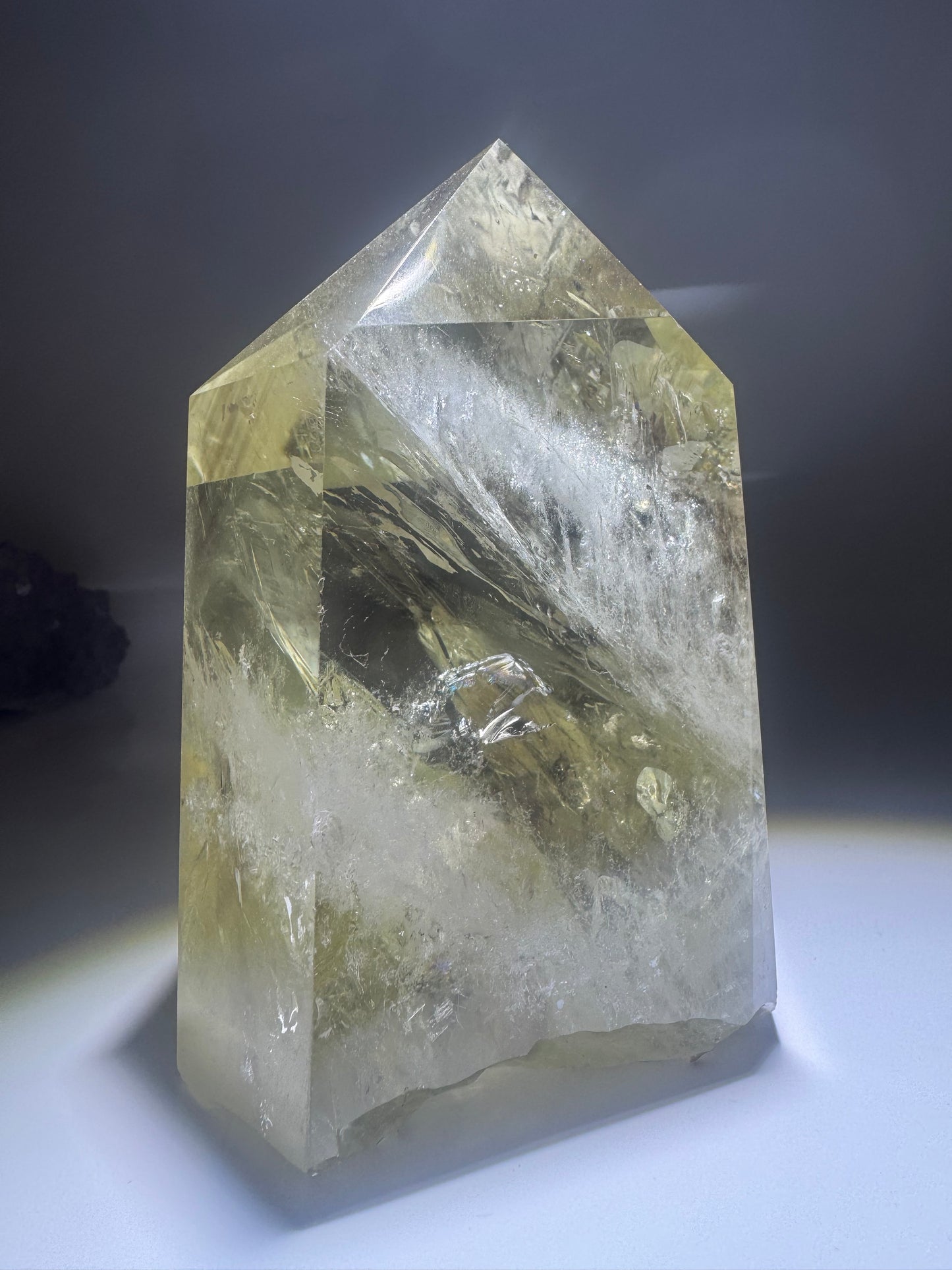 Bezaubernder Citrin  - 12.5cm, 941g