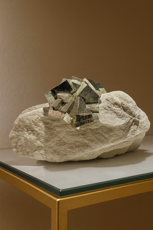 Pyrit-Würfel auf Matrix – Goldglänzender Edelstein aus Spanien - 10.5cm, 389g