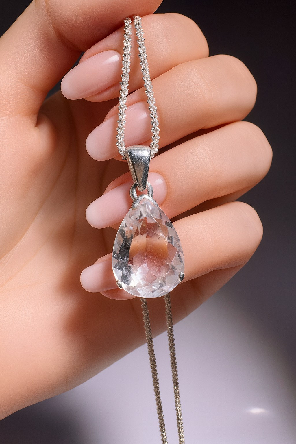 Facettierter Schweizer Bergkristall Anhänger – 925 Silber, ultraklar & Premiumqualität