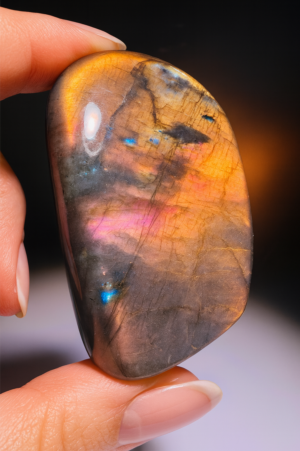 Labradorit Freeform Pink–Gold–Blau | Seltene Farbspiel-Rarität