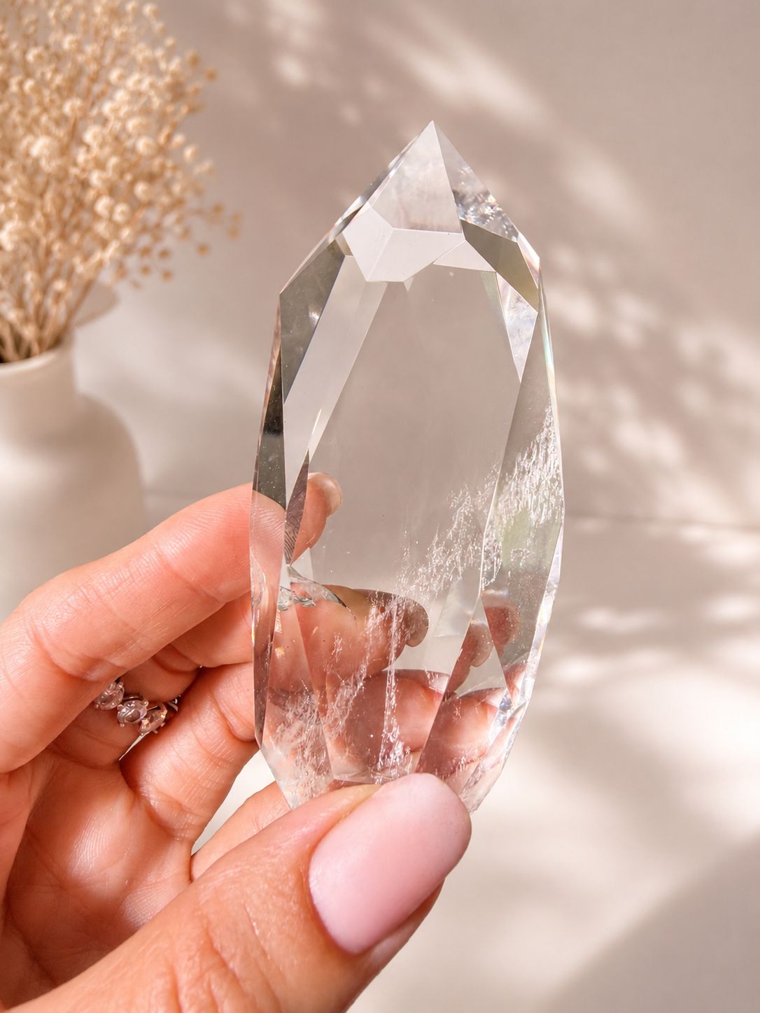 Faceted Lemurian Clear Quartz – Ultra Clear | 10.7 cm, 307 g ✨