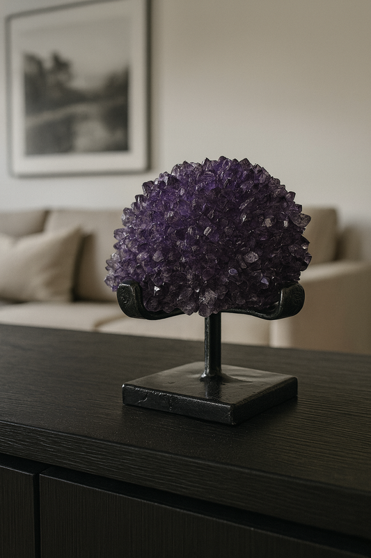 Tiefviolette Amethystblüte aus Uruguay – 7,4 cm Stalaktit Kristall