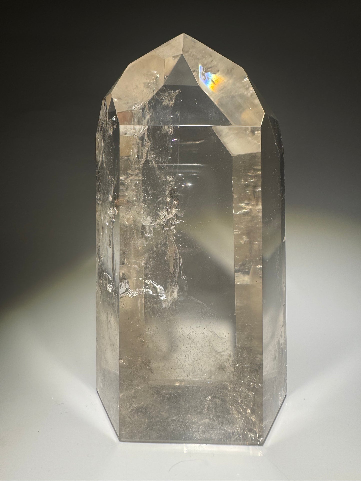 Exklusive ganz klare Rauchquarz Spitze mit Regenbogen - 14cm, 914g
