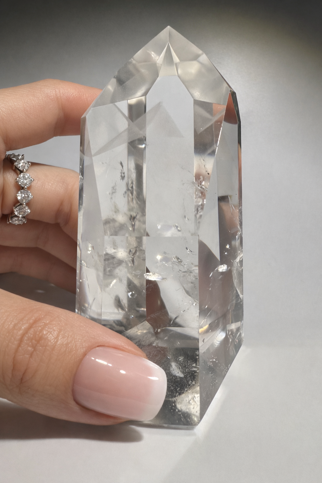 Traumhafte komplett klare Phantom-Quarz-Spitze 💎 - 8.5cm, 236g