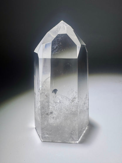 Sehr klare Bergkristall Spitze - 7cm, 114g