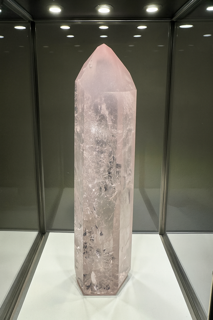 Pink-Lithium Kristall 14 cm mit Phantomen – 222 g – ultraklar & seltene Museumsqualität aus Brasilien