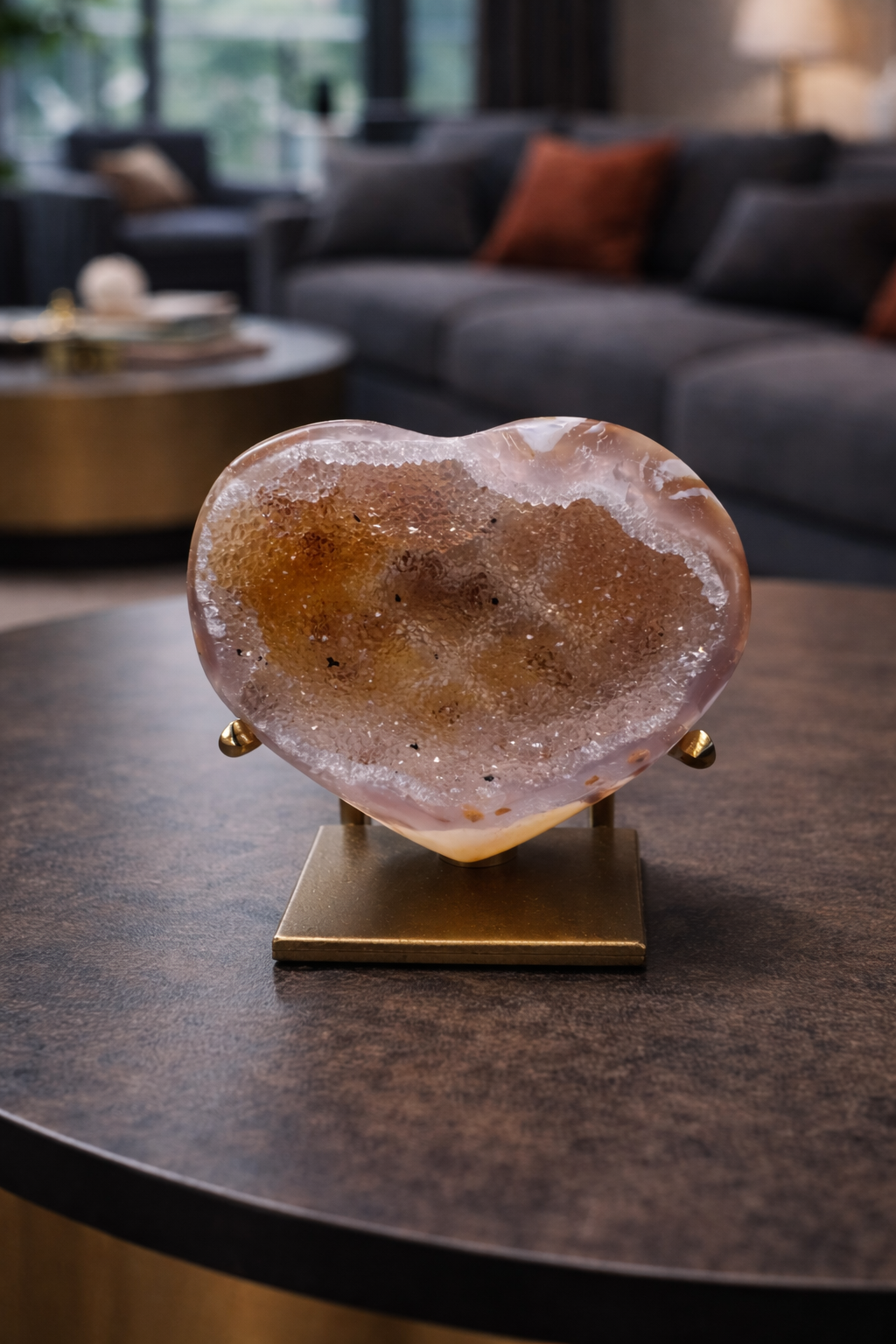 Mini Achat-Herz mit funkelnden Kristallen & goldenem Ständer – Handmade aus Brasilien