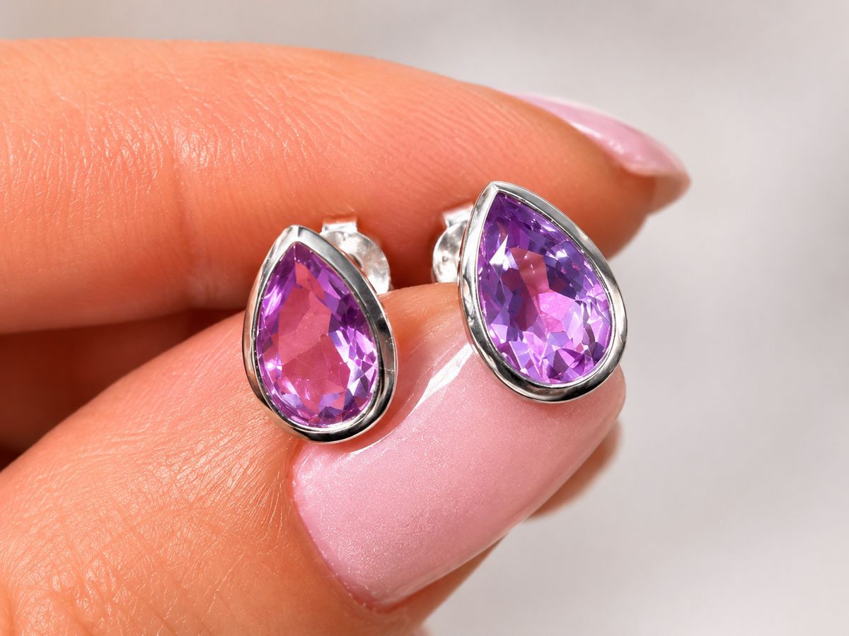 Amethyst-Ohrstecker Tropfen 5 × 8 mm – 925 Sterling Silber