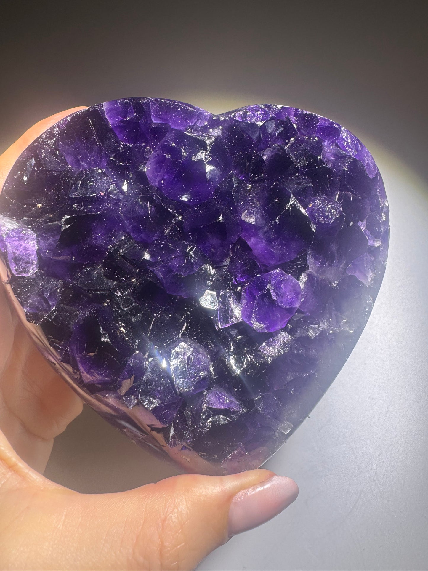 Premium Amethyst Herz – 10,5 cm aus Uruguay 💜