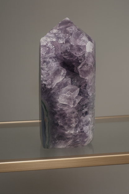 Bezaubernde Amethystspitze aus Uruguay – 13.5 cm | Extra klare Kristalle, 1A-Qualität, Naturstruktur 💜