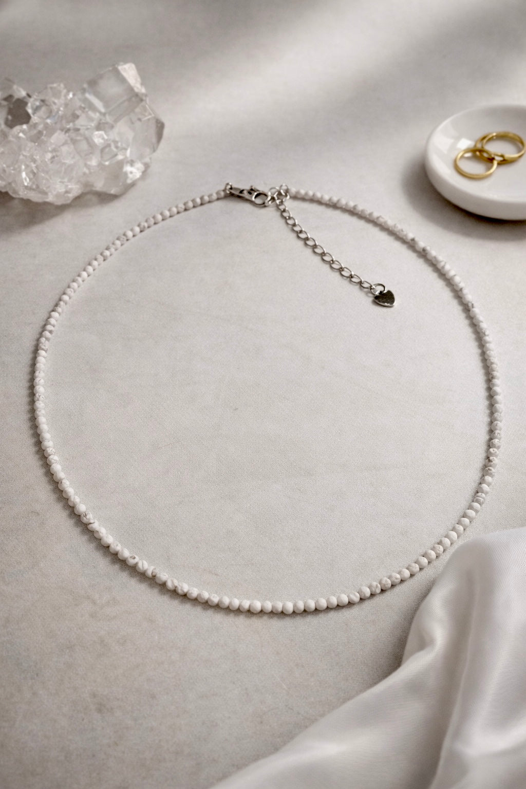 Feine Edelsteinkette mit facettierten Edelsteinen – 43 cm Gesamtlänge, handgefertigt