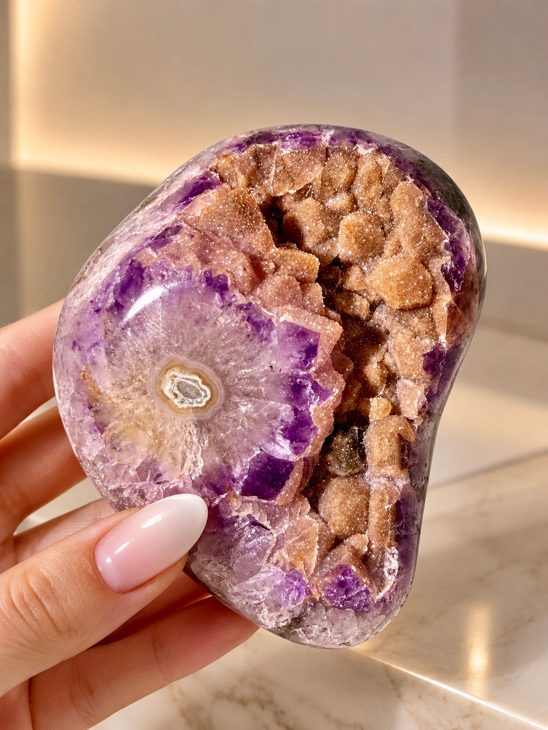 Amethyst Freeform mit Stalaktit & Sugar Coating –  9 cm | 389 g | Uruguay