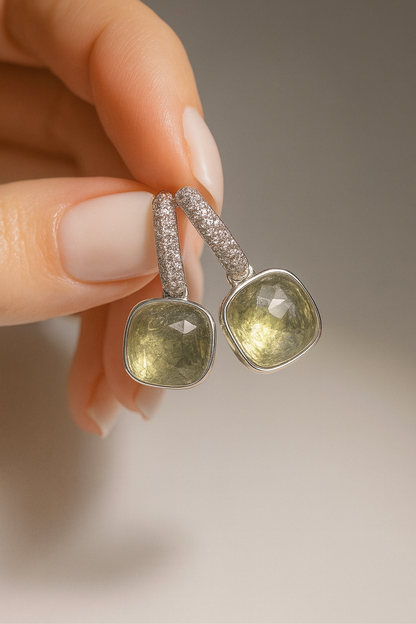 Elegante Prasiolith Ohrringe aus 925 Silber – Grüner Amethyst mit Zirkonia – 2.5 cm romantische Ohrhänger