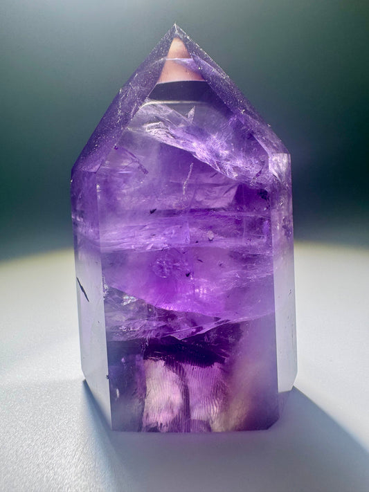 Amethyst-Citrin Spitze mit klarer Struktur, sichtbaren Wachstumszonen und leuchtendem Innenleben – 6 cm Einzelstück aus Brasilien
