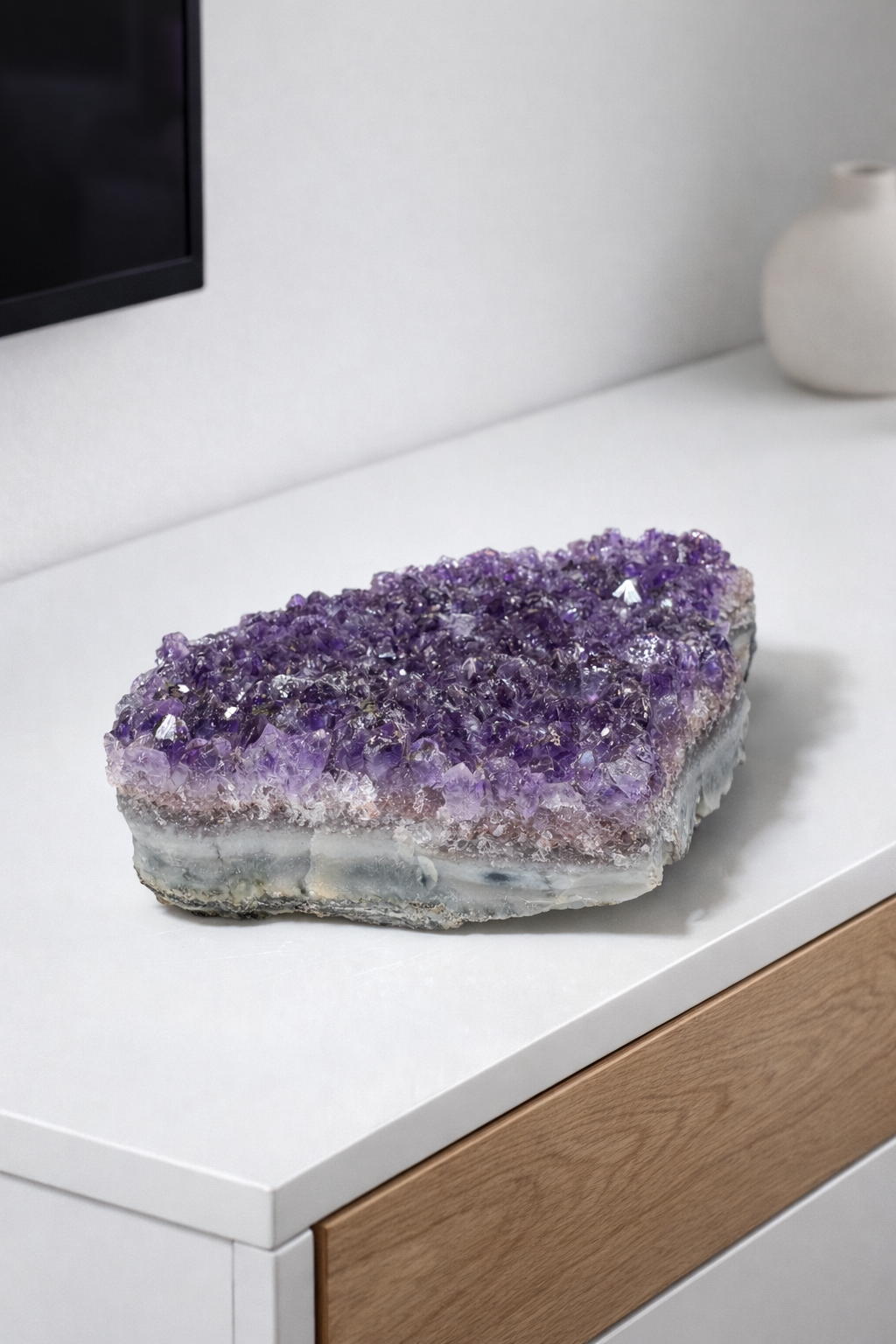 Amethyst Druse Uruguay 10,8 x 7,8 cm 302 g mit intensiver violetter Tiefe