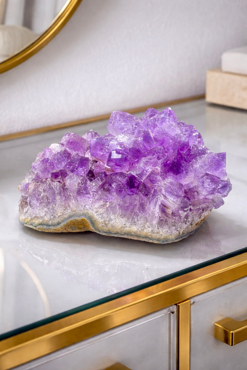 Amethyst Druse aus Uruguay 8 x 8 cm 317 g mit intensiv violetten Kristallen