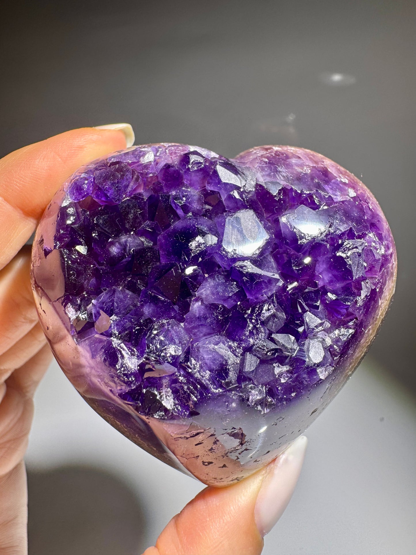 Amethyst Herz 6,8 cm 217 g Uruguay – Premium Kristall Herzstück, tiefviolett, einzigartig