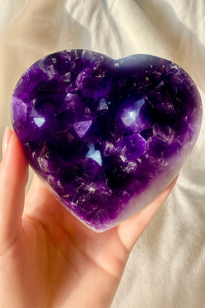 Amethyst Herz kaufen – Premium Traumstück 10,5 cm aus Uruguay