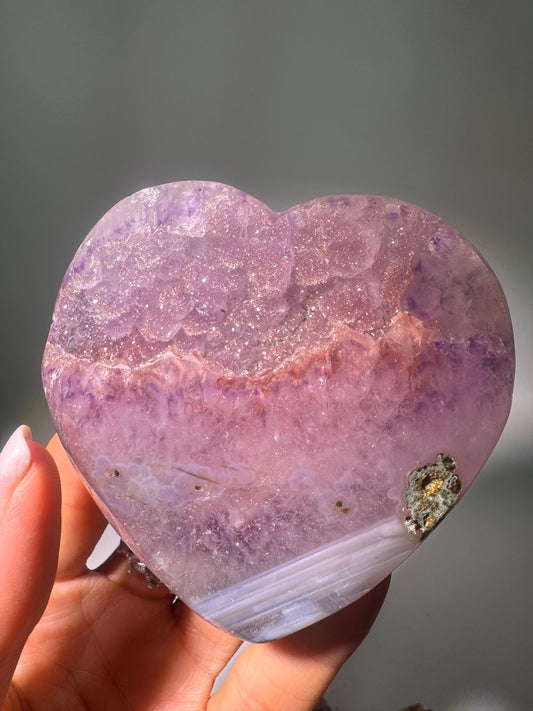 Amethyst Herz mit Doppelkristallisation aus Uruguay