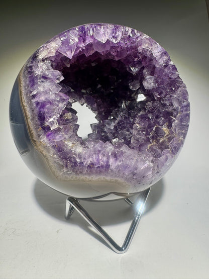 Amethyst Kristallkugel 1.81 kg – Tiefe violette Edelsteine