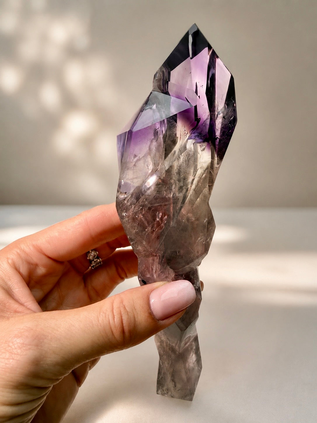 Amethyst Zahn aus Brasilien – Kraftvoller Doppelender mit Phantomen - 18 cm
