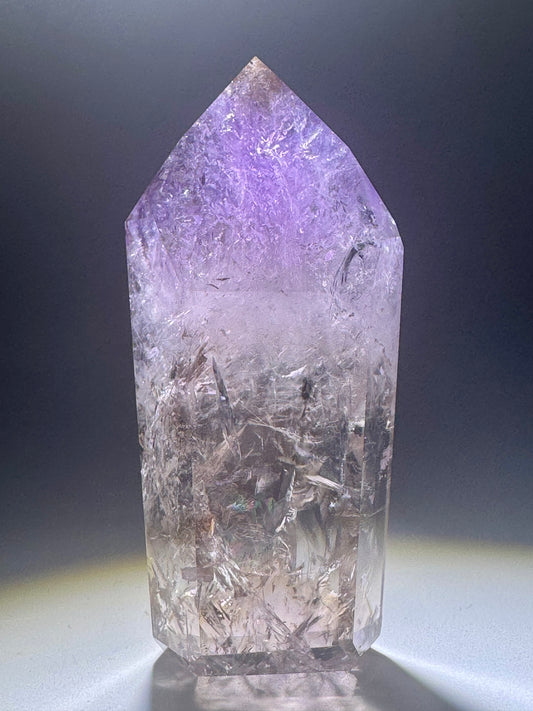 Ametrin-Phantomspitze 9 cm mit fluoreszierenden Citrin-Phantomen aus Brasilien