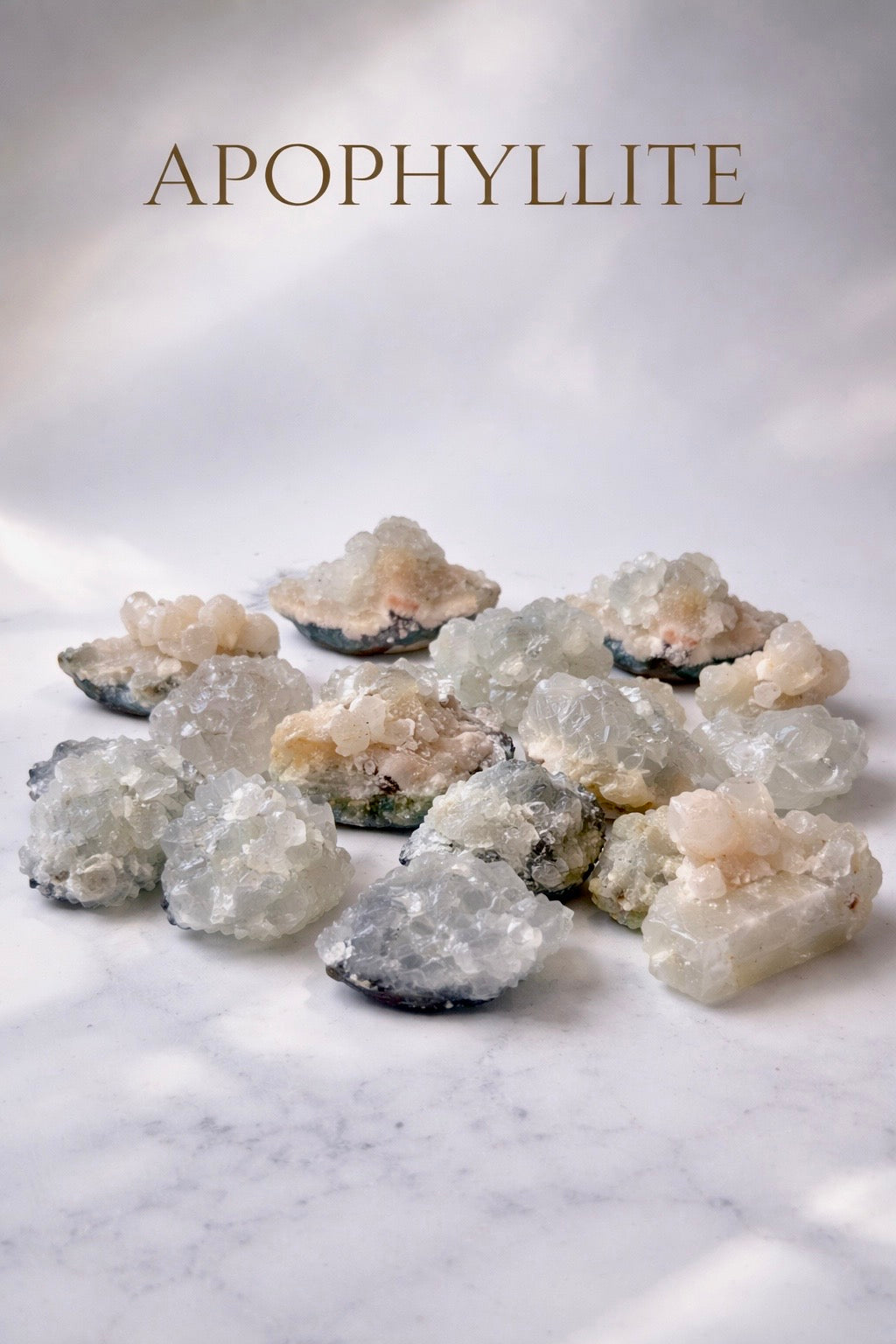 Apophyllit Kristallstufe Indien – Einzigartige Sammlerstücke mit natürlicher Klarheit