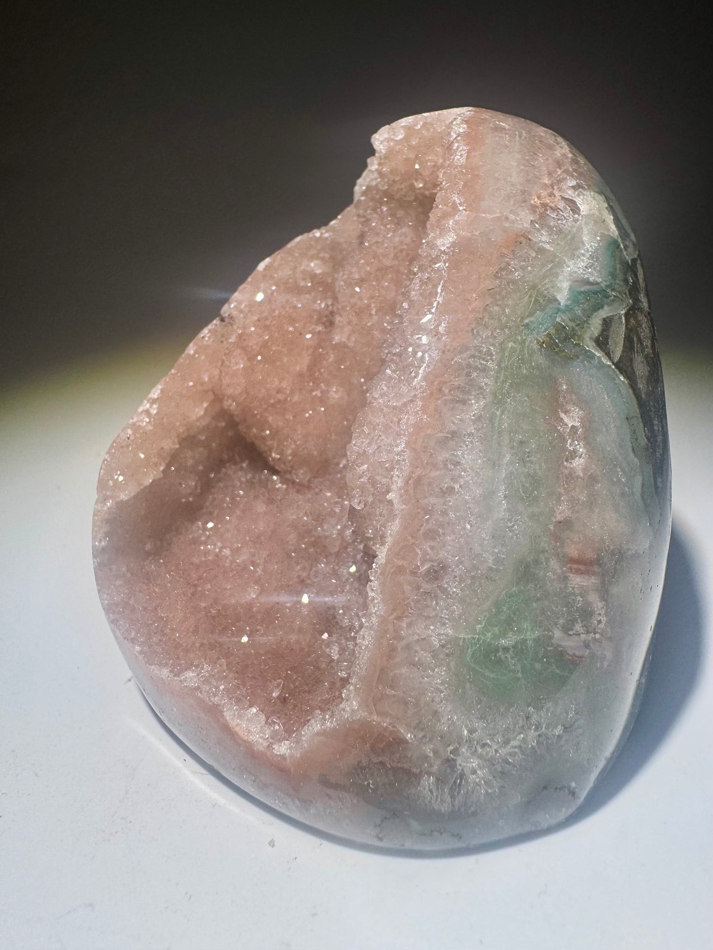 Seltener rosa Amethyst aus Uruguay - 8cm, 563g