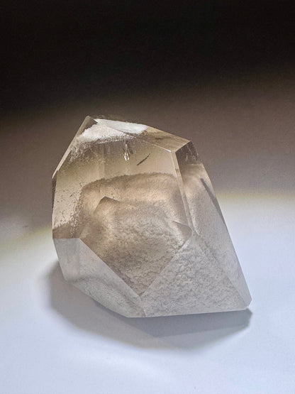Rauchquarz mit weissem Phantom-Einschluss – 4,5 cm – Museumsqualität – Brasilien