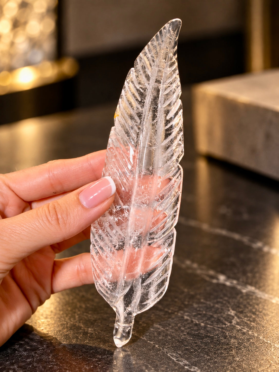 Bergkristall Feder Premium – transparente Kristallkunst aus Brasilien