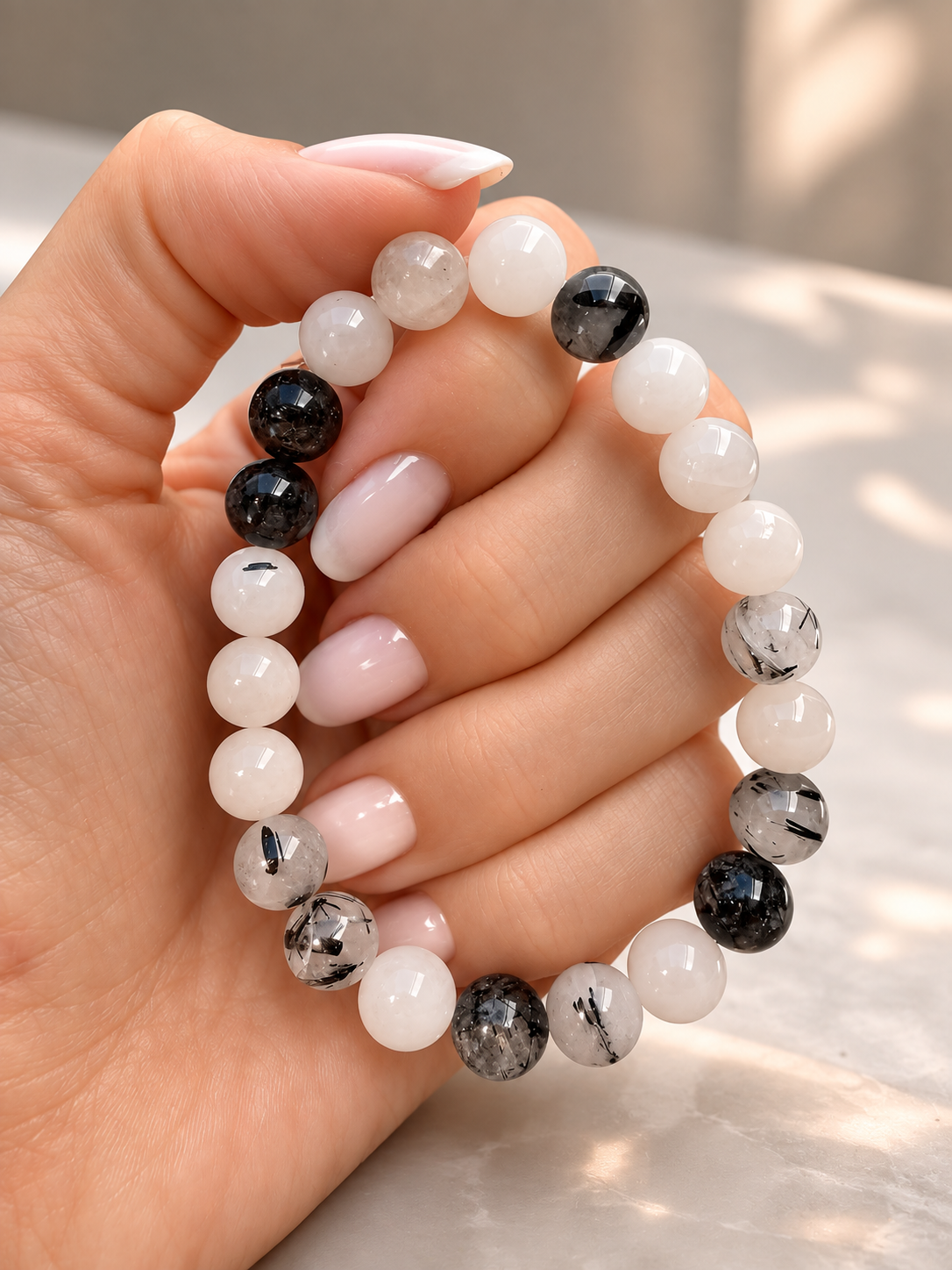 Black Tourmalinated Quartz Edelsteinarmband aus natürlichen 8 mm Perlen