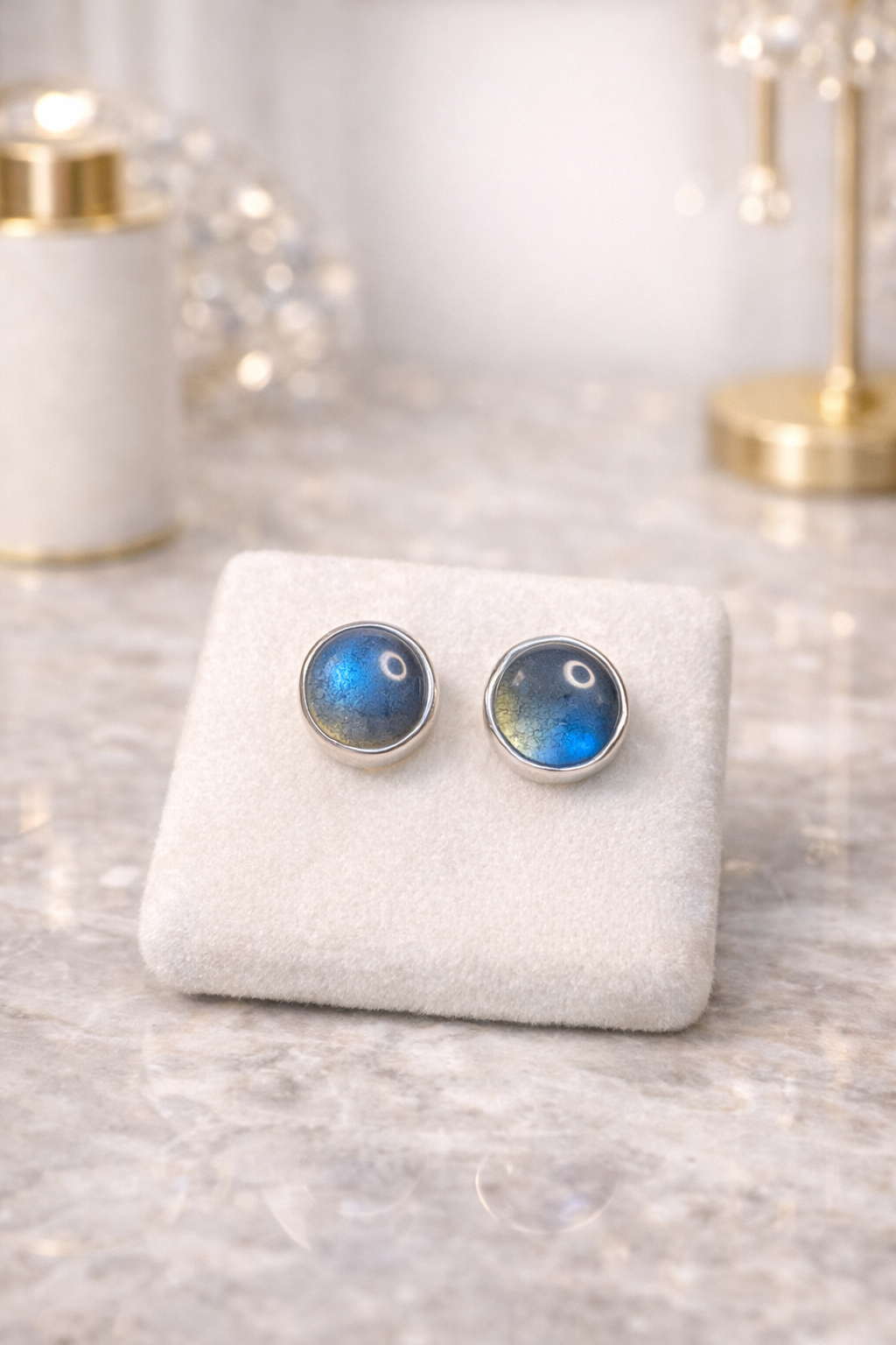 Labradorit Ohrstecker 925 Silber – Handarbeit mit blauem Schimmer ✨