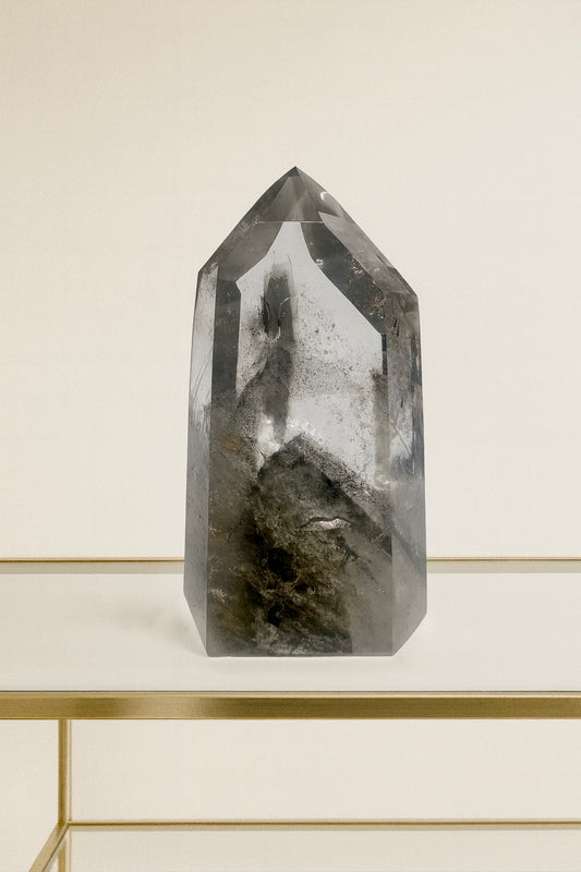 Schwarzer perfekter Phantom Bergkristall (sehr klar) 🖤 - 8.1cm, 188g