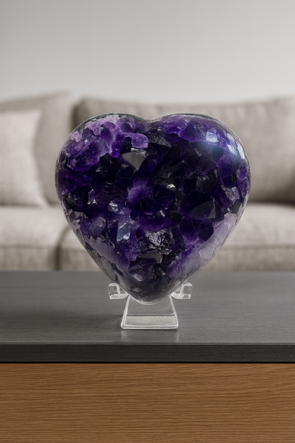 Exklusives Amethyst Herz 647 g Tiefviolett glossy Kristalle Uruguay
