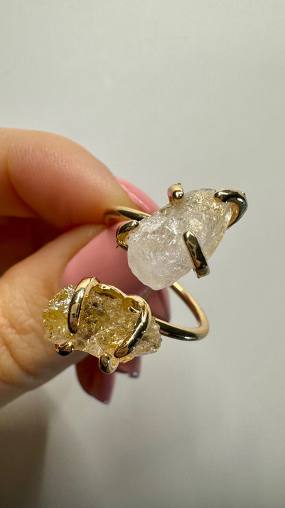 Bezaubernder Ring mit rohem Citrin 💛 (grössenverstellbar)