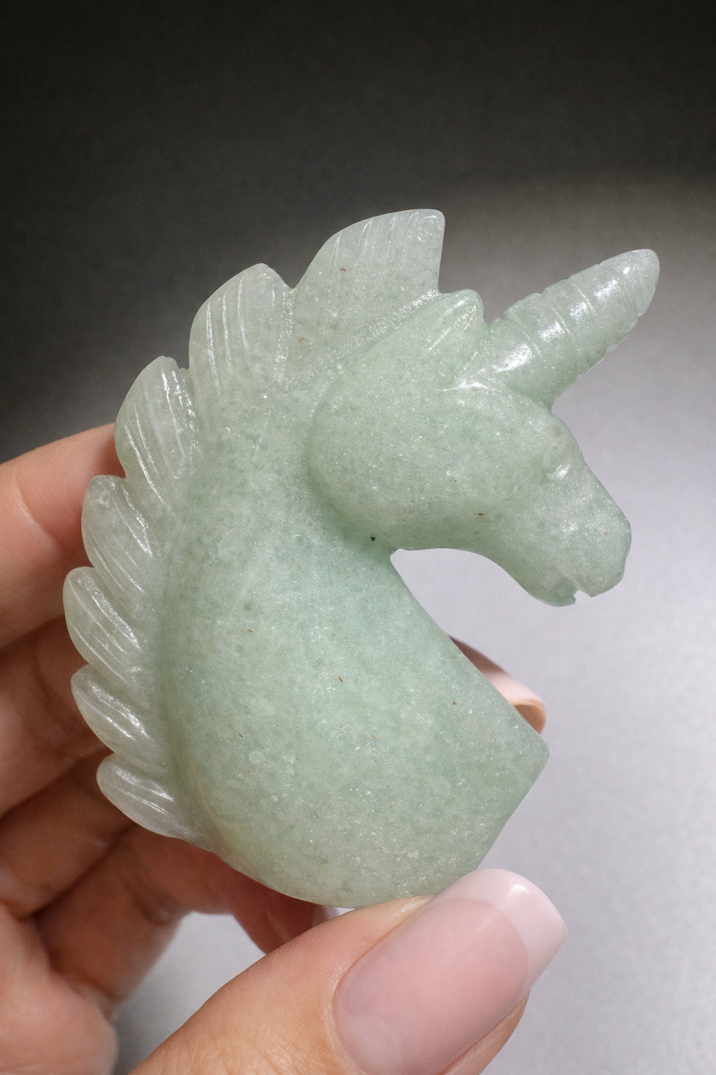 Einhorn aus Edelstein 5,5 cm – Red Zebra Jaspis, Aventurin oder Onyx