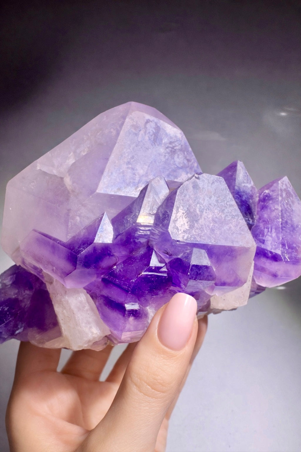 Exklusiver Kongo-Amethyst 17 cm – Kraftvolle Spitzen in Premium Qualität 💜