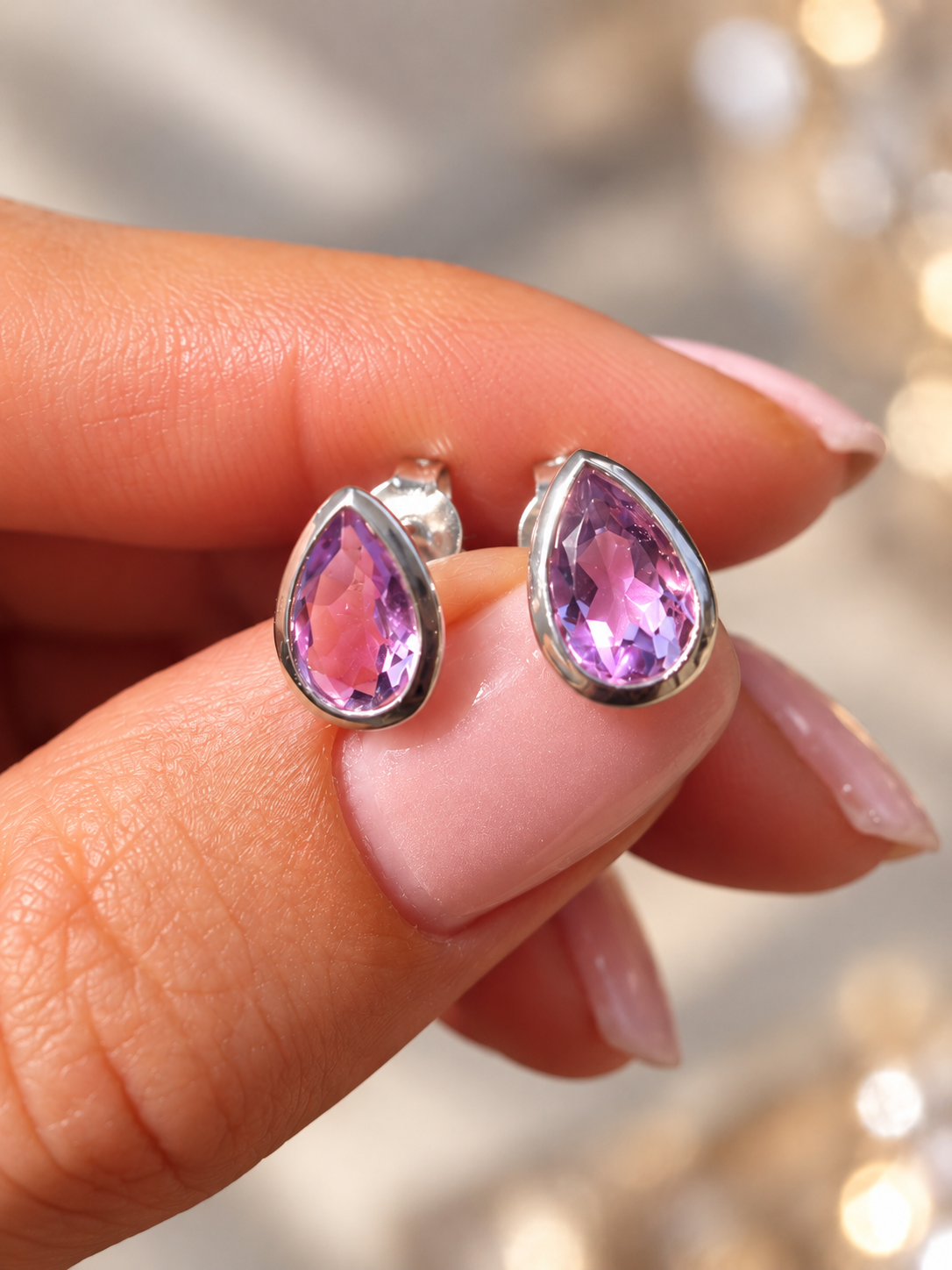 Amethyst-Ohrstecker Tropfen 5 × 8 mm – 925 Sterling Silber