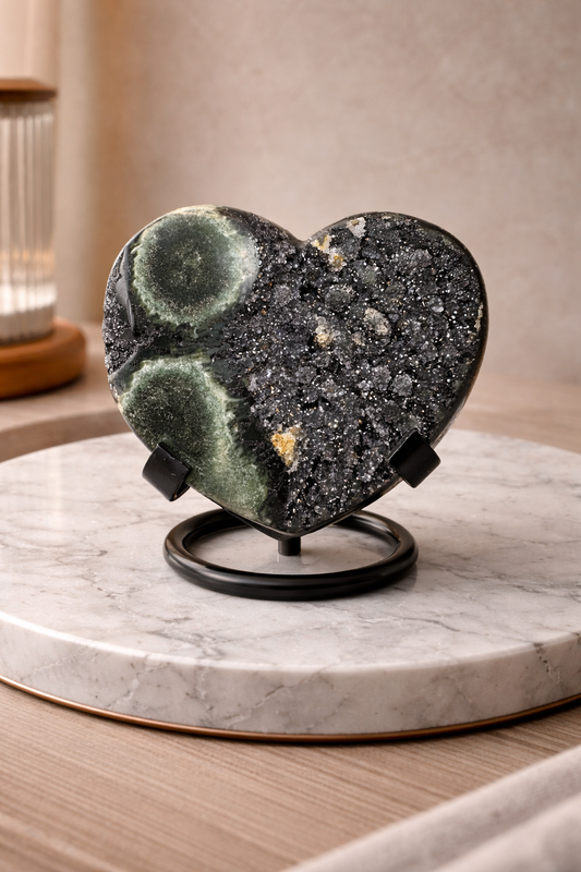 Amethyst Herz mit Stalaktiten - 6.5cm, 143g