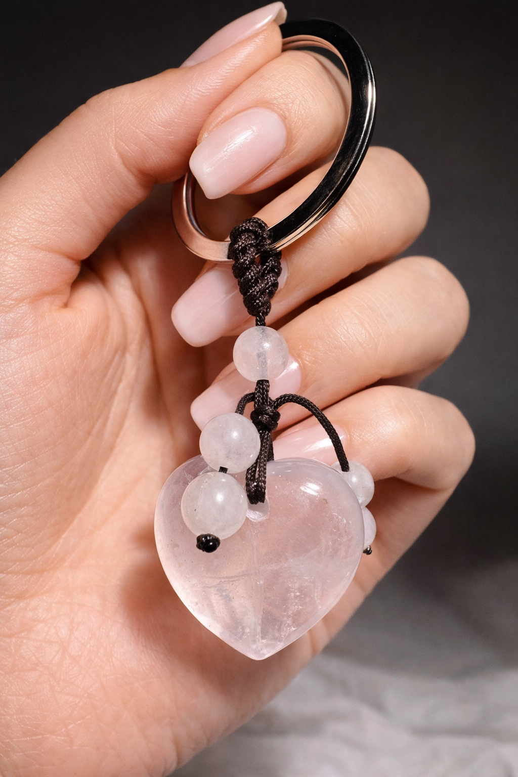 Kristall-Schlüsselanhänger aus Bergkristall, Rosenquarz & Amethyst