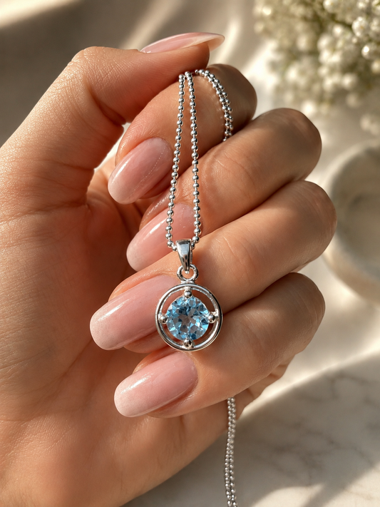 Blau-Topaz-Anhänger 1.6 cm AAA Qualität – Facettiert & edel in 925 Silber